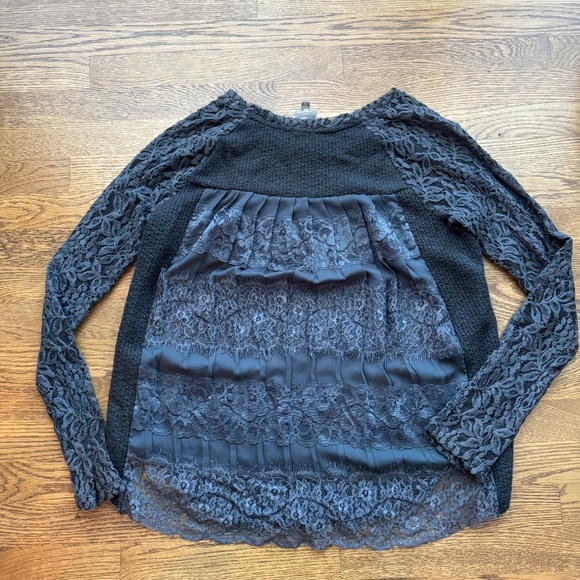 Adorable Lace arm and Back Sweater Women's ONE SEPTEMBER Anthropologie LARGE top - Picture 2 of 3